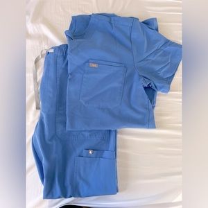 FIGS- Surgical Scrubs Mens Medium Set (Ceil Blue)